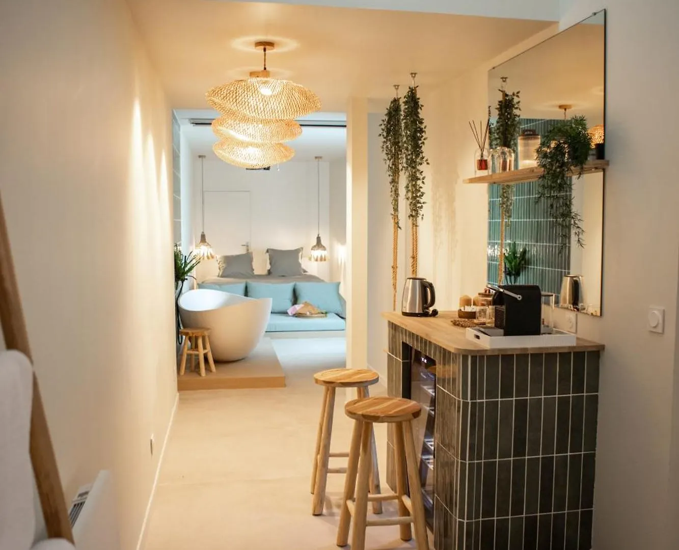 Suite La Penida Avec Sauna & Baignoire - Hyper Centre Lille 0*,